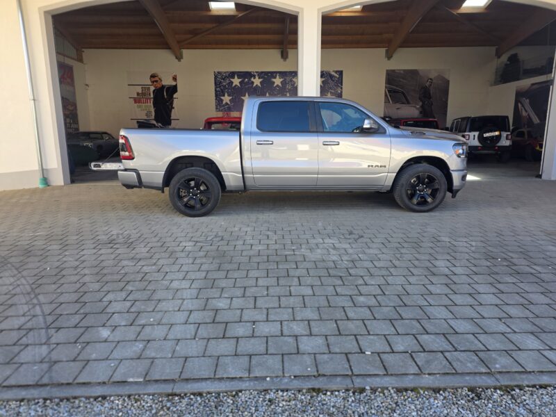2021 Dodge Ram Bighorn Hemi zu verkaufen Duisburg