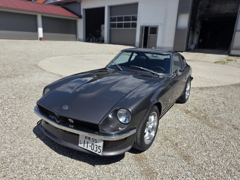 1973-datsun-240z-cylinder-head.jpg 1973 datsun 240z cylinder head