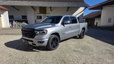 Dodge RAM 1500 Night Edition