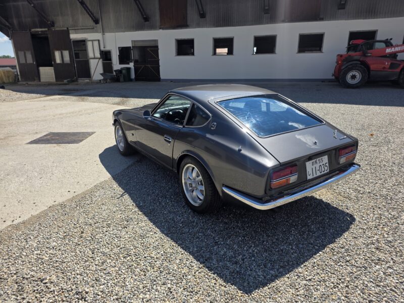 datsun 240z 1973 rear view datsun 240z 1973 rear view