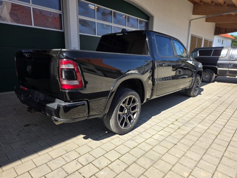 dodge-ram-1500-limited-gen5-schwarz-08-heck