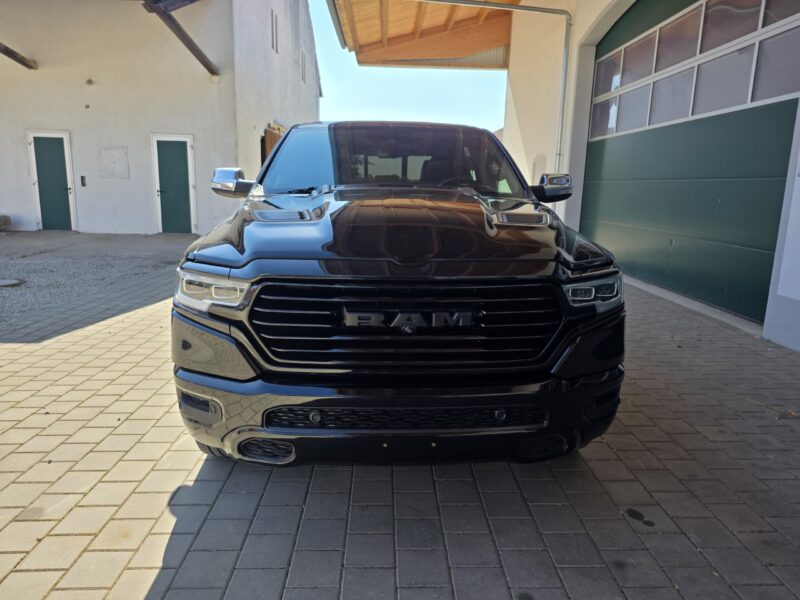 dodge Ram 1500 Gen 5 2022 Limited Black pickup truck front grille